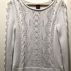 Cable knit style sweater
